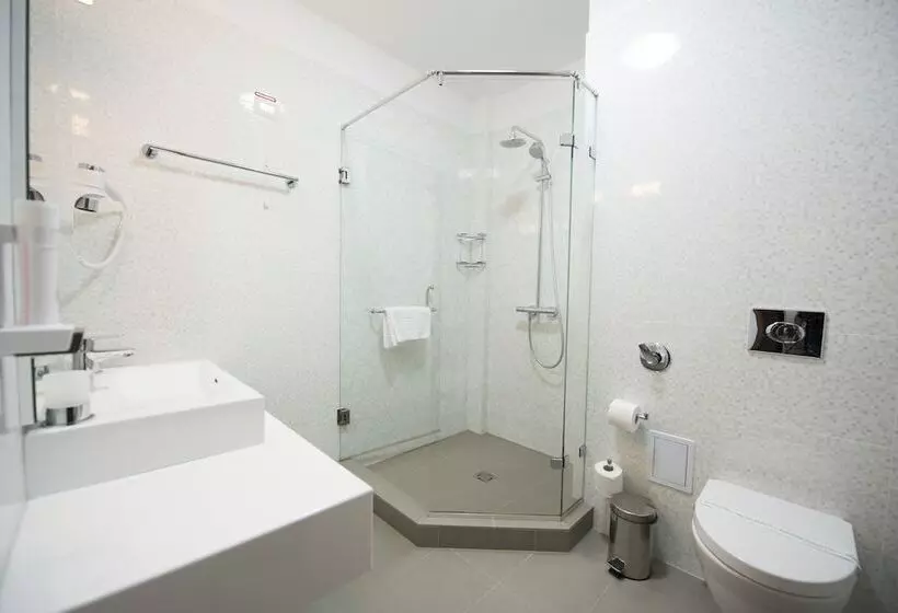 هتل Tts Spa&wellness Covasna