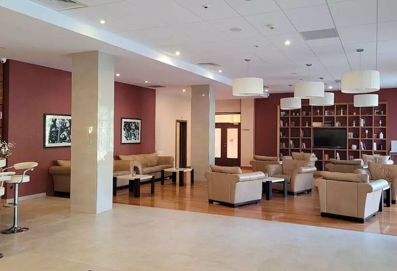 هتل Tts Spa&wellness Covasna