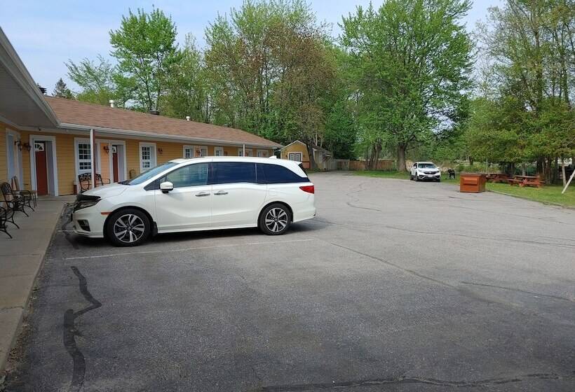 汽车旅馆  North Bay Inn