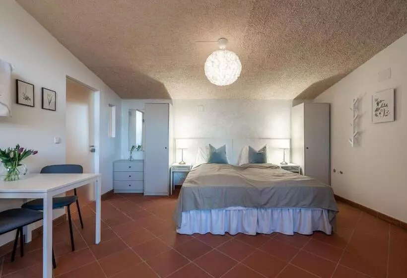 ペンション Schloss Castel Pienzenau   Guestrooms & Apartments   B&b Hotel & Restaurant