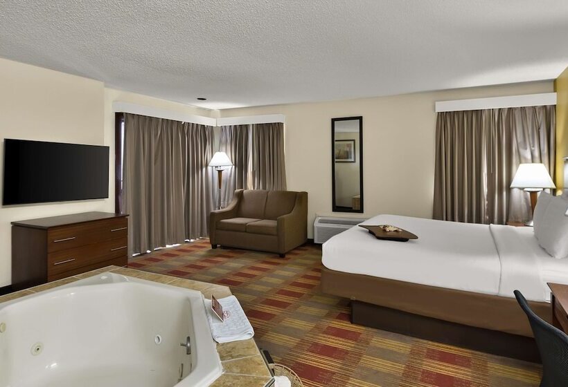 Отель Best Western Lakewood Inn