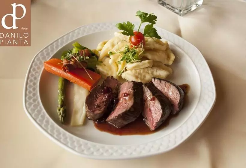 ホテル Danilo Savognin