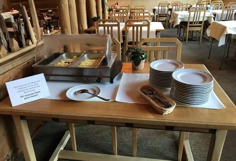 ホテル Danilo Savognin