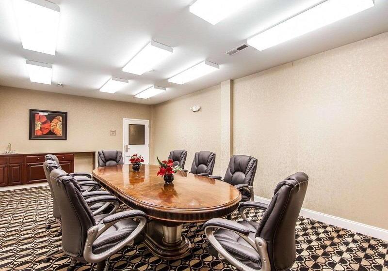 فندق Quality Inn & Suites