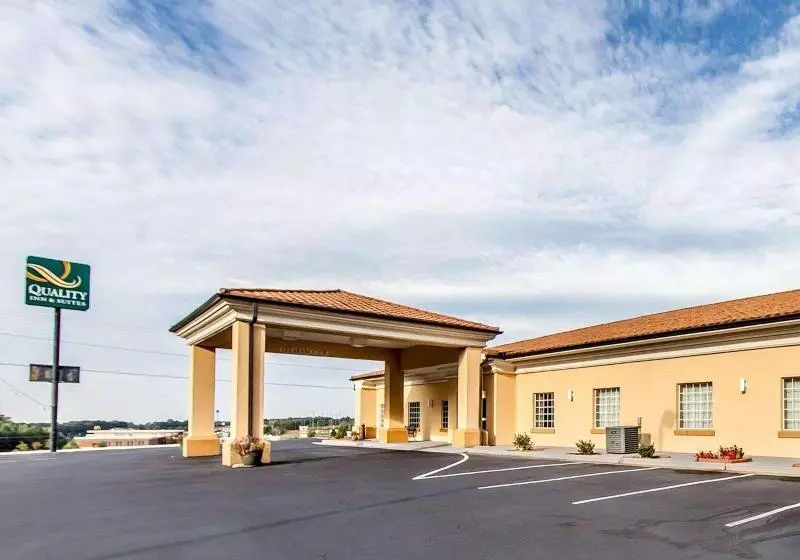 酒店 Quality Inn & Suites