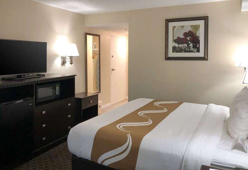 هتل Quality Inn & Suites