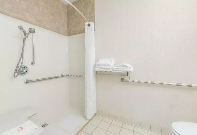 Szálloda Ramada Limited Bismarck