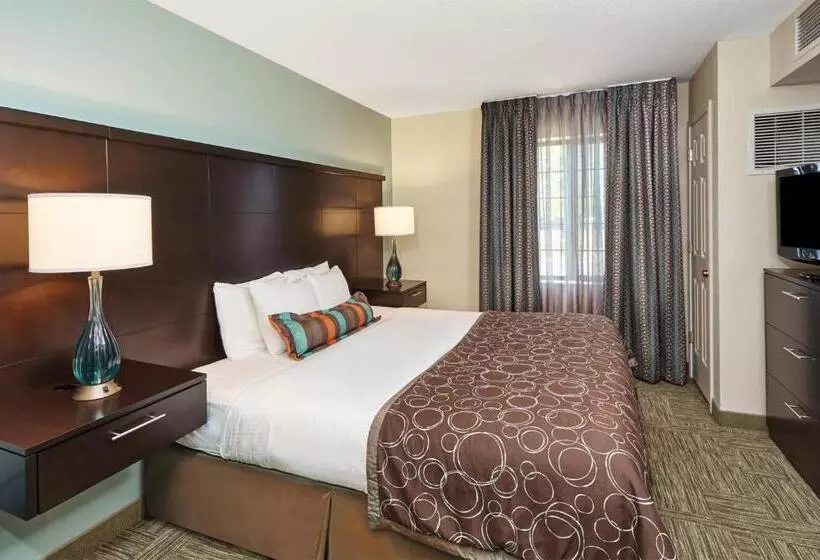 ホテル Staybridge Suites Lincolnshire, An Ihg