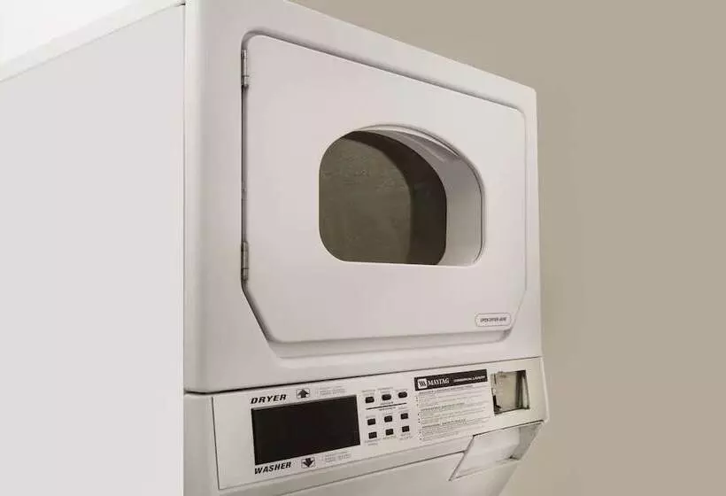 Microtel Inn & Suites By Wyndham Garland/dallas