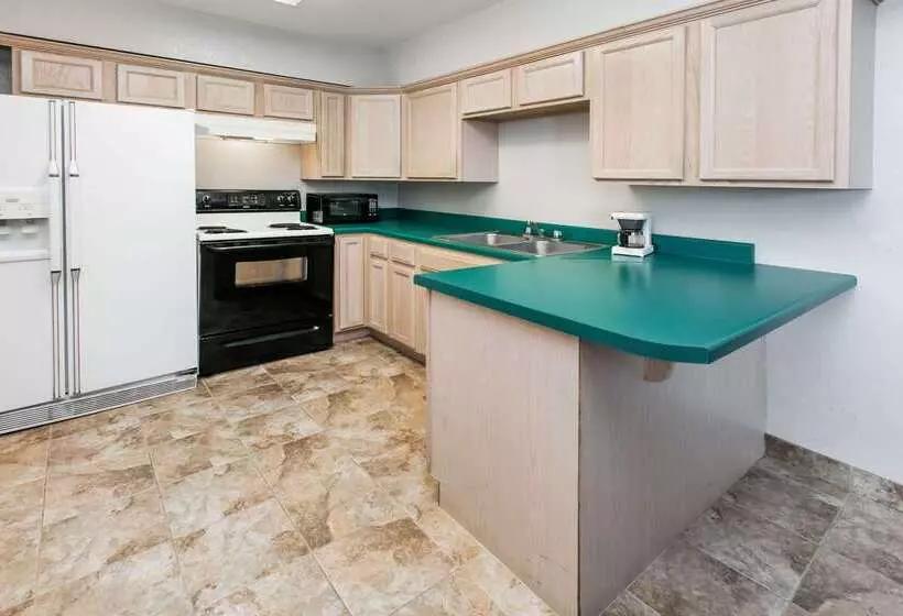 Microtel Inn & Suites By Wyndham Oklahoma City Airport