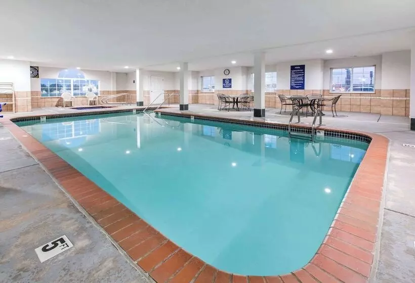 Microtel Inn & Suites By Wyndham Oklahoma City Airport