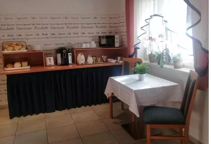 Aamiaismajoitus (B&B) éva Panzió
