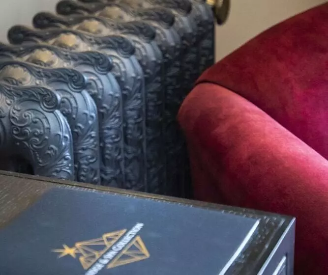 Hotelli Hôtel L Incomparable By Les Etincelles