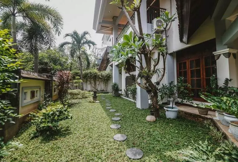 ホテル Reddoorz Syariah Near Gelora Delta Sidoarjo