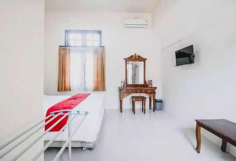 ホテル Reddoorz Syariah Near Gelora Delta Sidoarjo