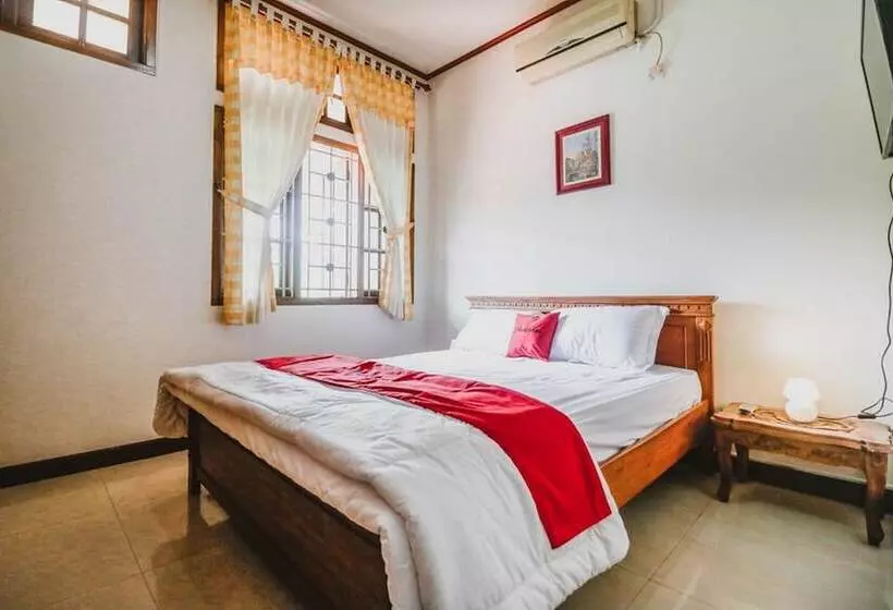 ホテル Reddoorz Syariah Near Gelora Delta Sidoarjo