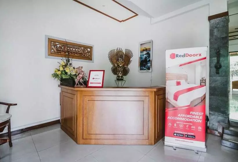 ホテル Reddoorz Syariah Near Gelora Delta Sidoarjo