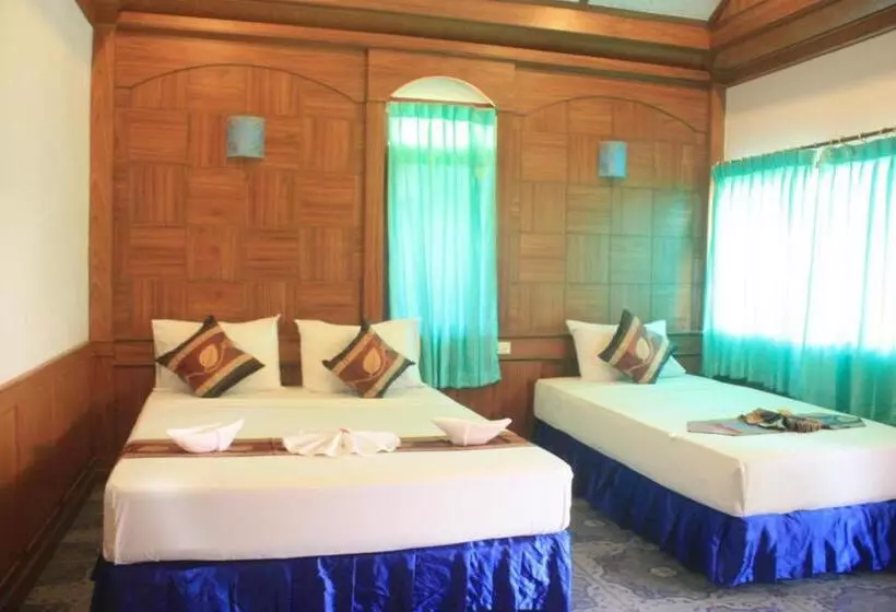 Nature Beach Resort, Koh Lanta