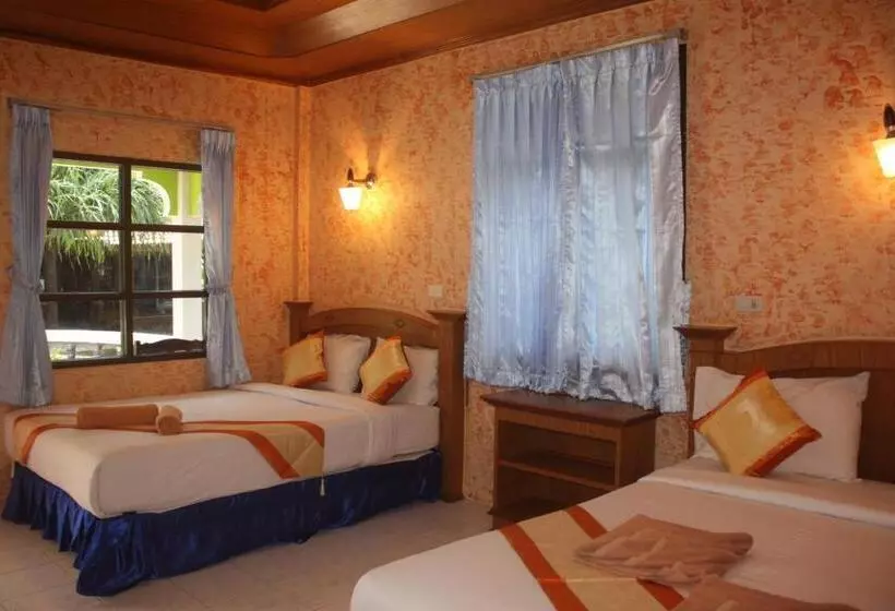 Nature Beach Resort, Koh Lanta