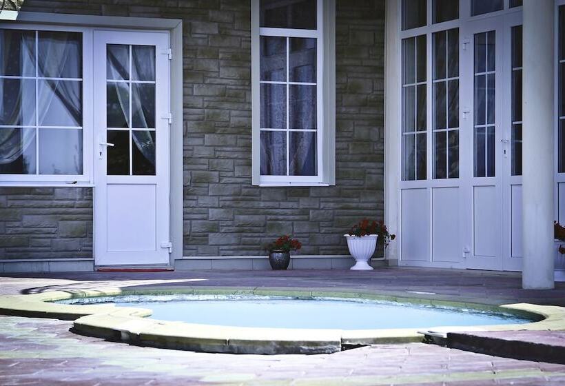 פנסיון Guest House Suncity