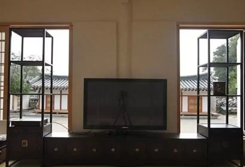 Majatalo Gwiae Traditional House