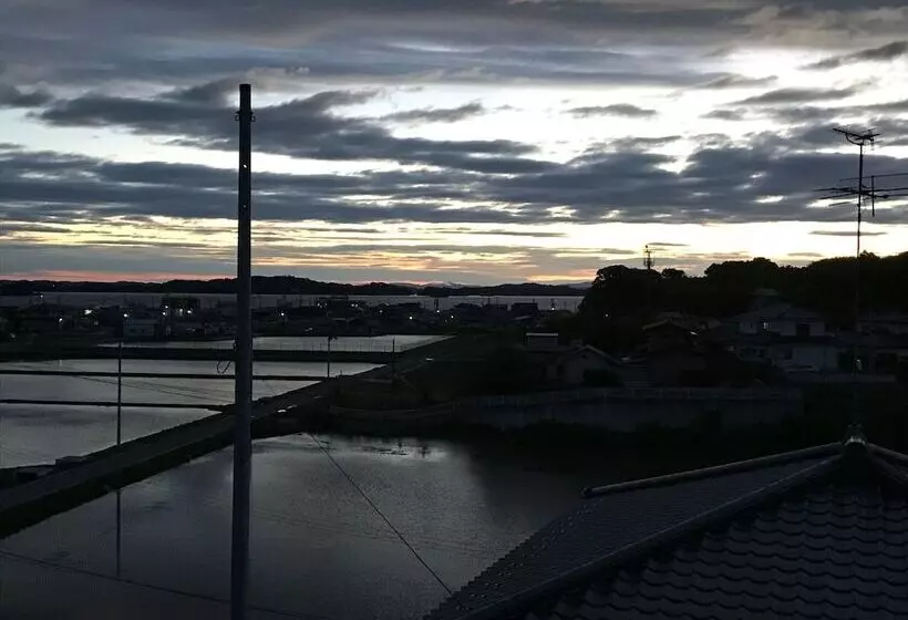 ペンション Traveler's Wharf Shichigahama