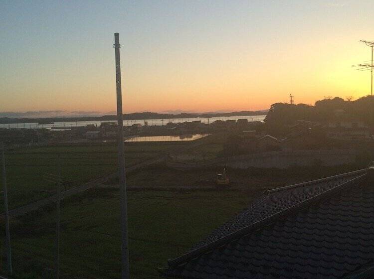 ペンション Traveler's Wharf Shichigahama