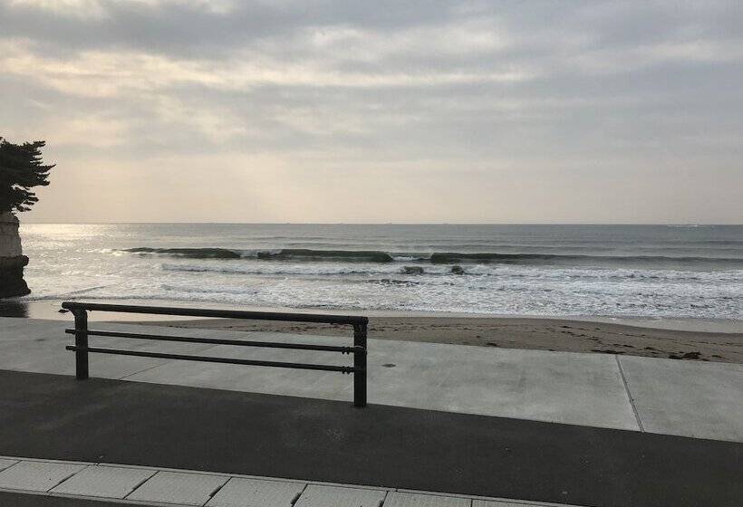 ペンション Traveler's Wharf Shichigahama