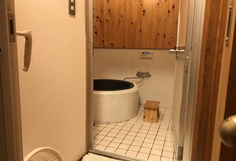 ペンション Traveler's Wharf Shichigahama