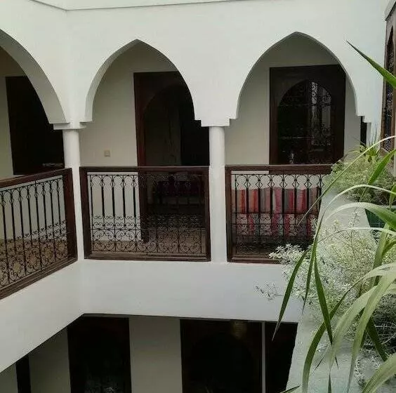 Riad Achwaq