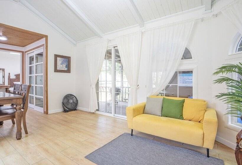 Anmyeondo Tamarind Pension