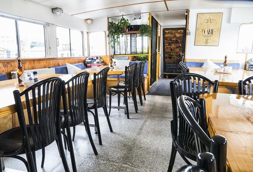 The Cabin Haarlem   Hostel