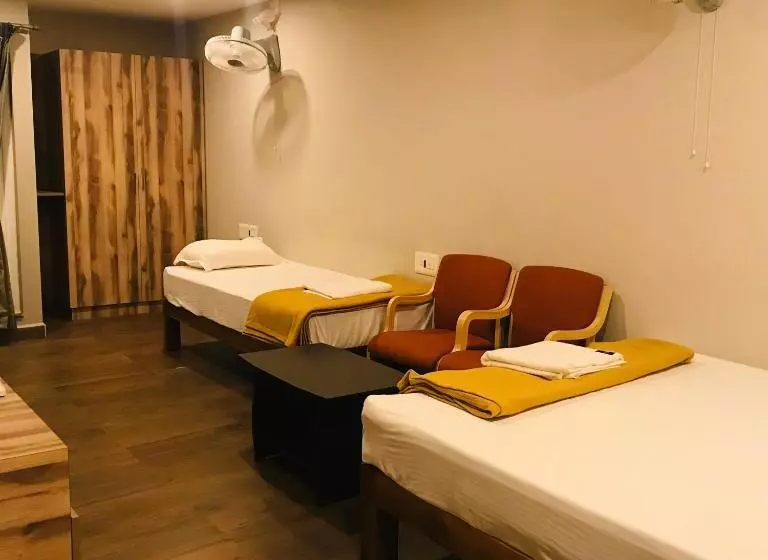 ユースホステル Sharada Residency