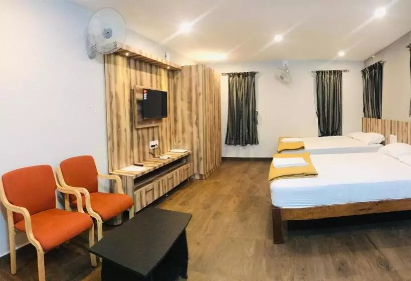 ユースホステル Sharada Residency