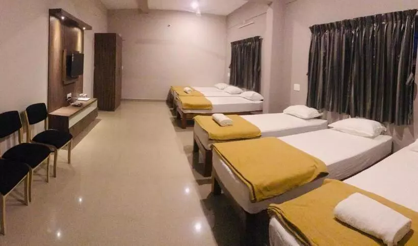 ユースホステル Sharada Residency