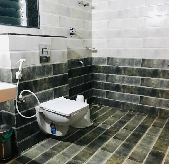 Albergue Sharada Residency