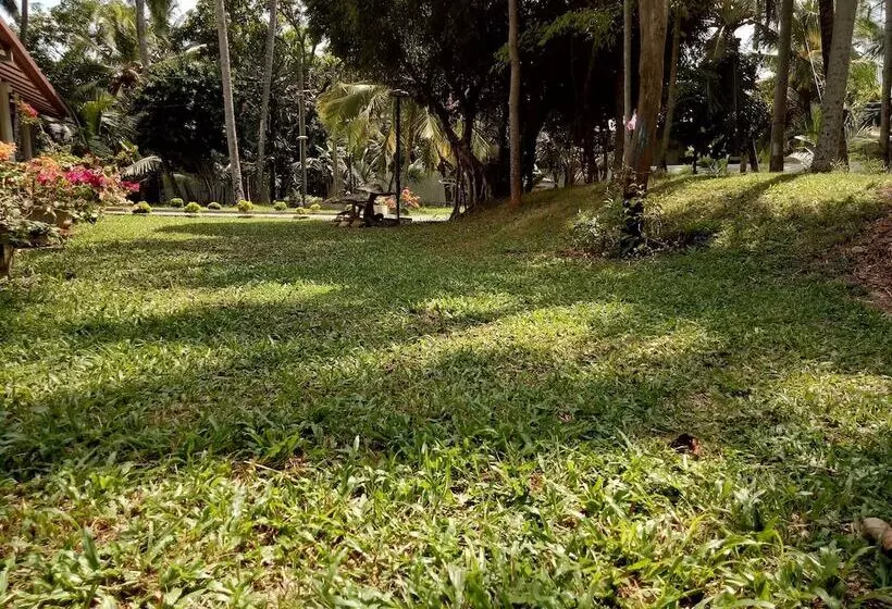 ホテル Lake Garden Villa   Kelaniya