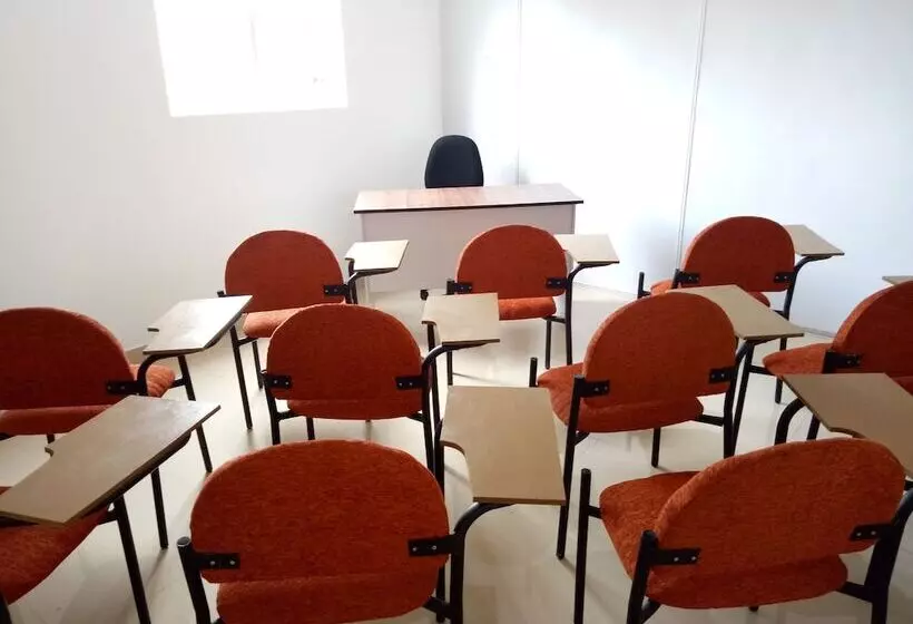 ホテル Lake Garden Villa   Kelaniya