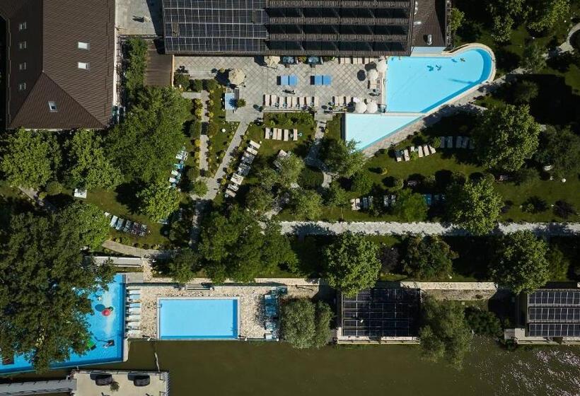 אתר נופש Lebada Luxury & Spa