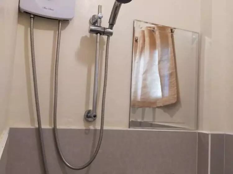 هتل Marjhun's Apartelle