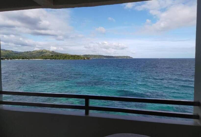 Отель Marjhun's Apartelle