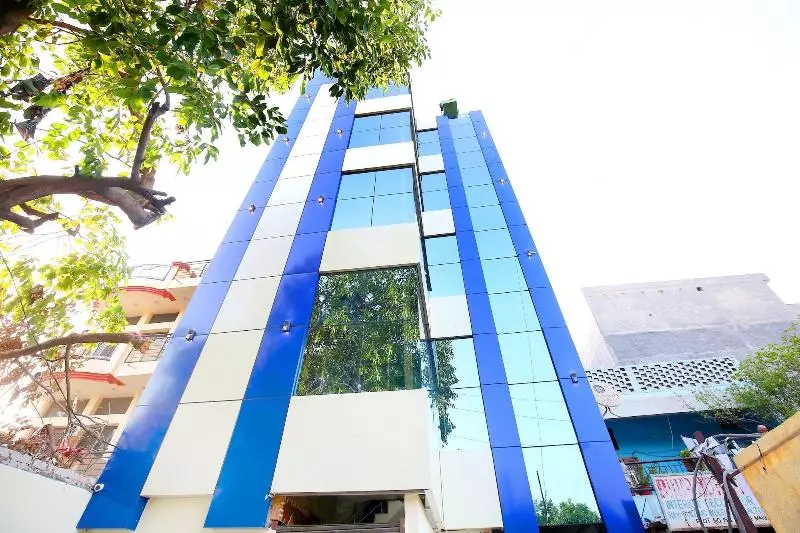 ホテル Mohali Blue By Oyo Rooms