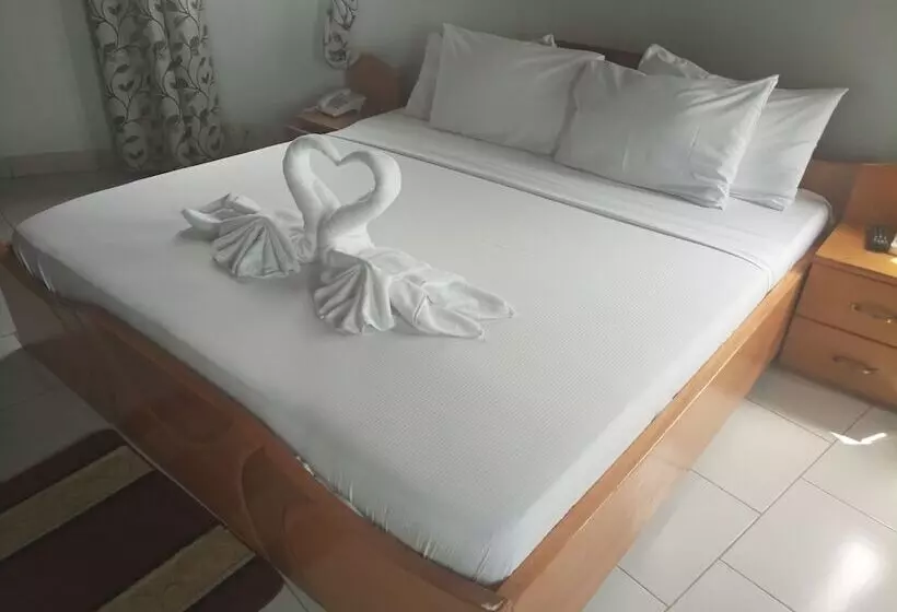 Hotelli Odjidja Royal Palace