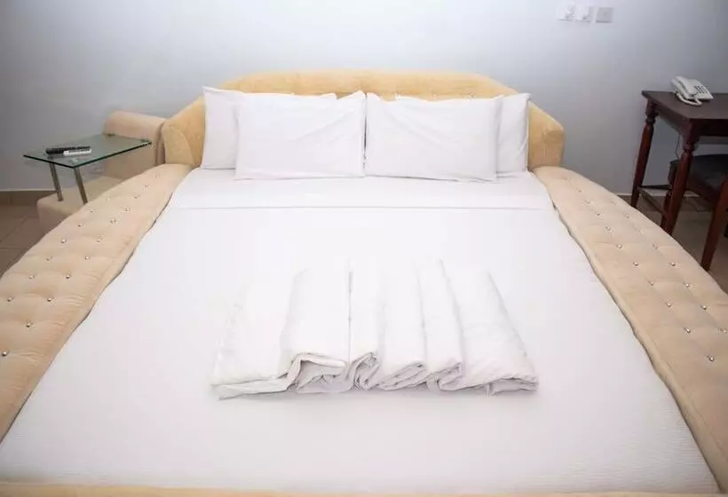 Hotelli Odjidja Royal Palace