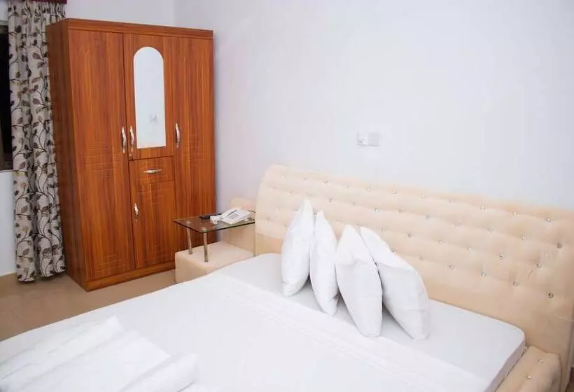 Hotelli Odjidja Royal Palace