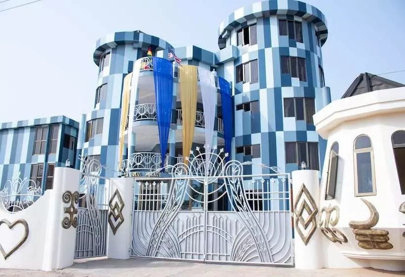 Hotelli Odjidja Royal Palace