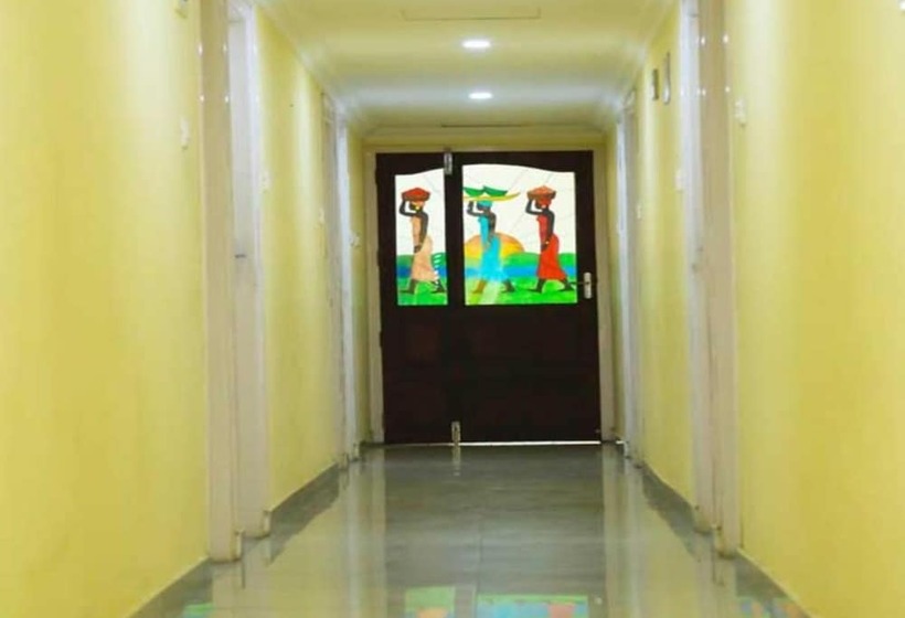 فندق Raga Residency