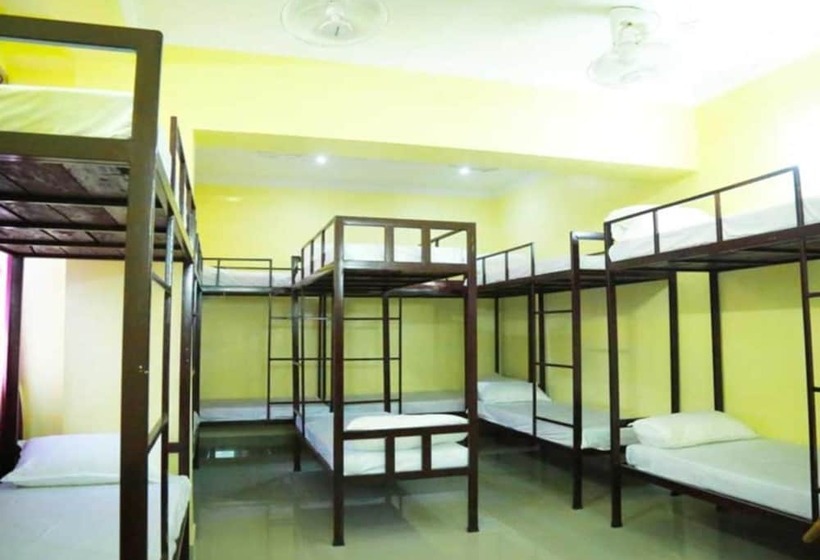 فندق Raga Residency