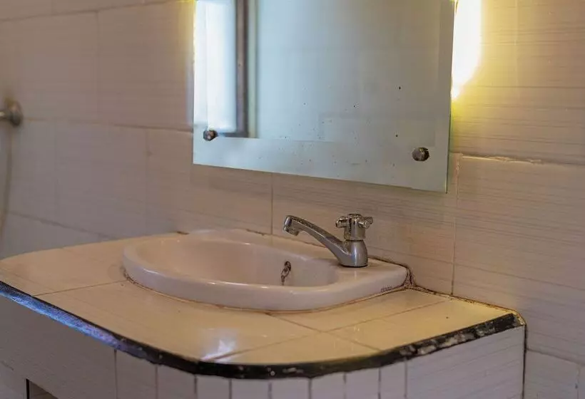 Hotelli Rijet Villa Beach & Restaurant