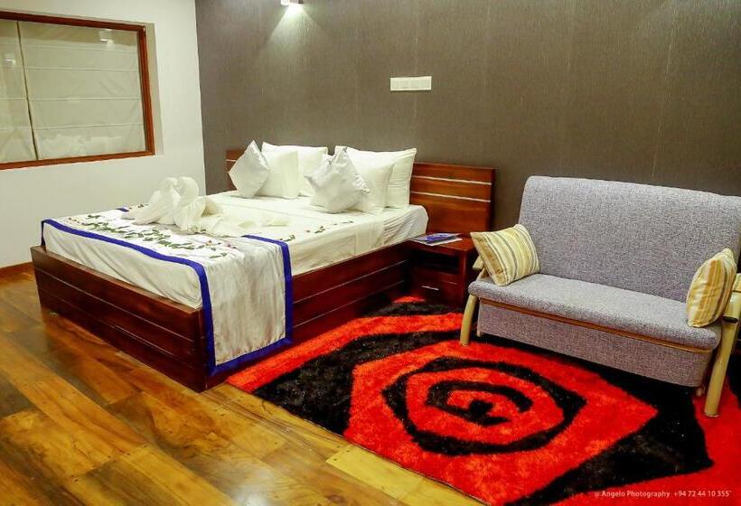 Hotel Saru Blue Sapphire